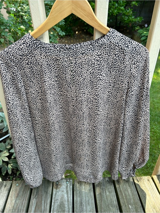 LOFT Tops - Women’s Leopard Print Long Sleeve Top